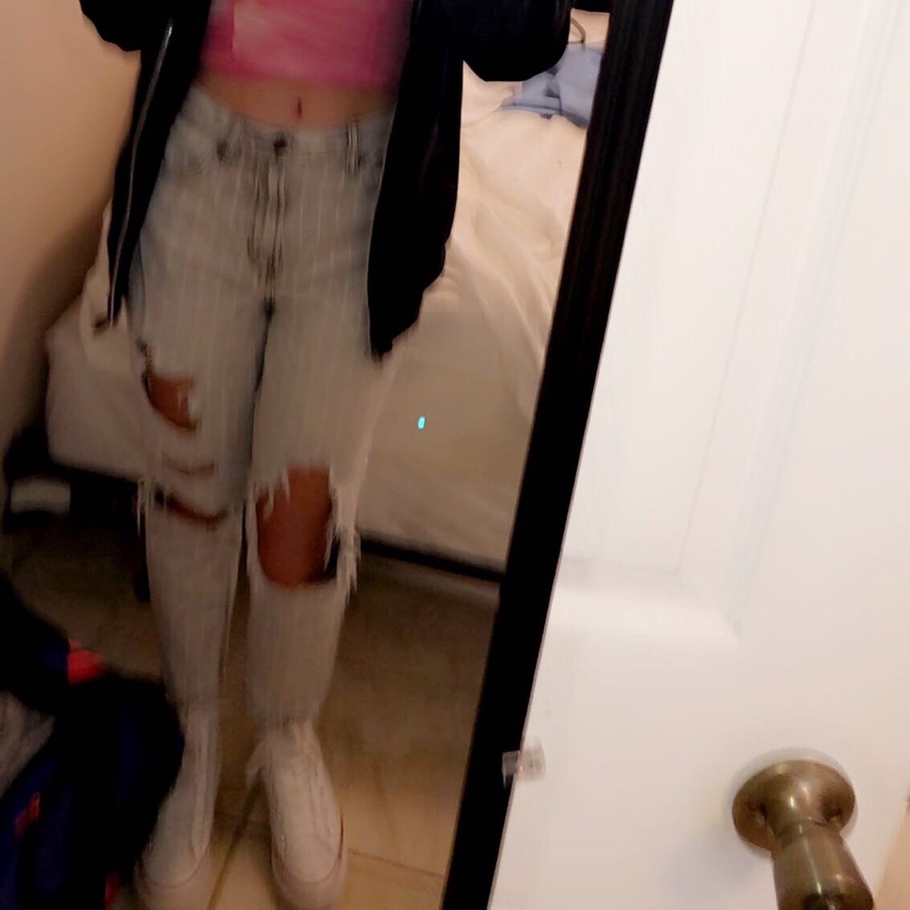 american eagle mom jeans